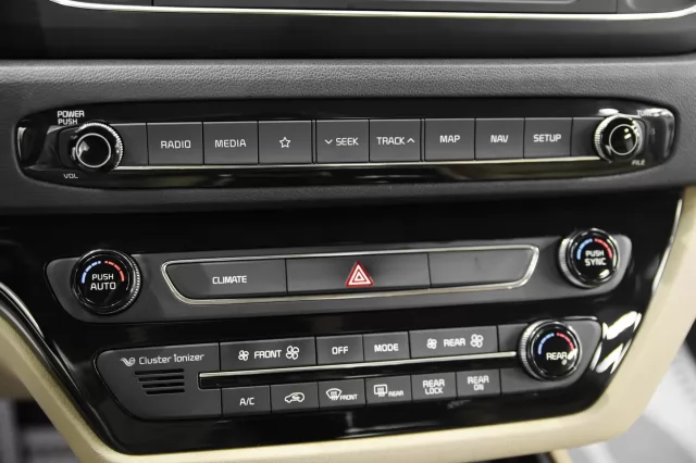 Kia Carnival 2015