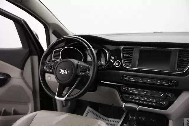 Kia Carnival 2016