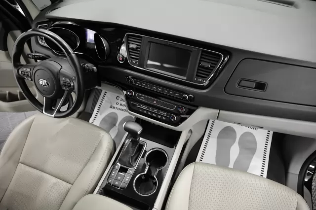 Kia Carnival 2016