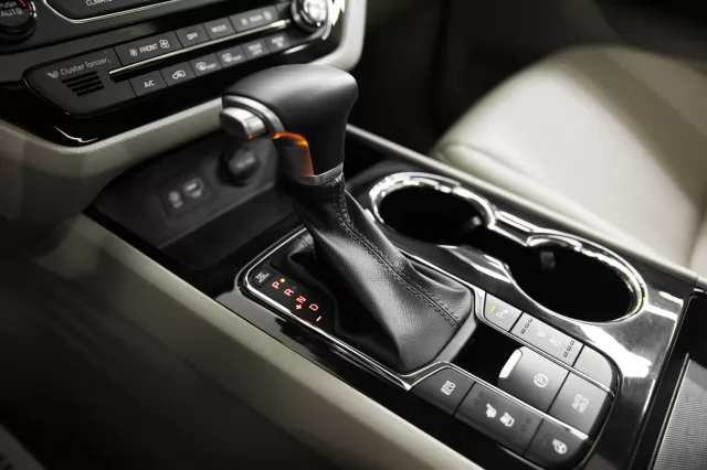 Kia Carnival 2016