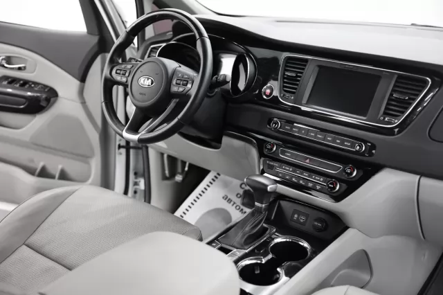 Kia Carnival 2017