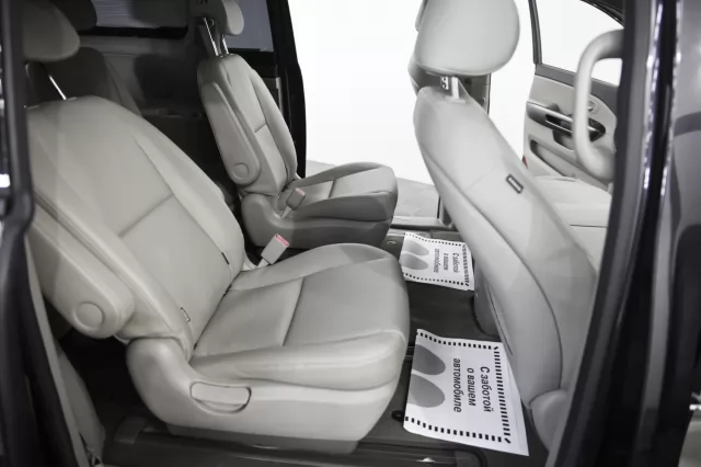Kia Carnival 2014