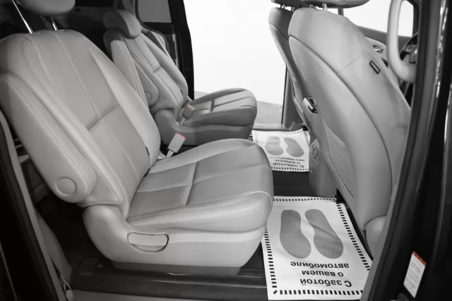 Kia Carnival 2015