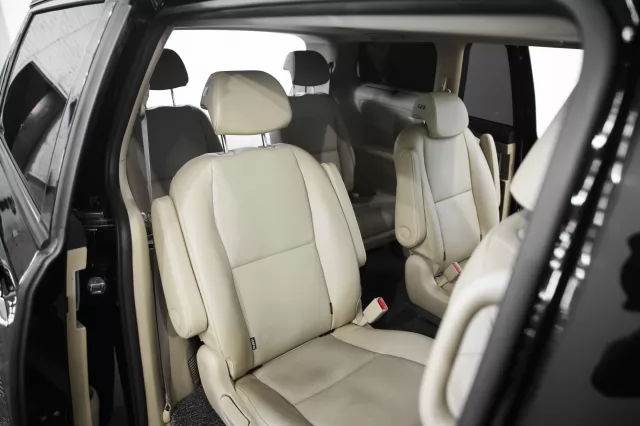 Kia Carnival 2014