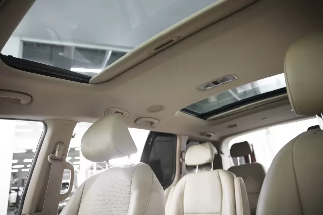Kia Carnival 2014