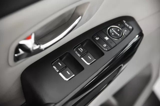 Kia Carnival 2015