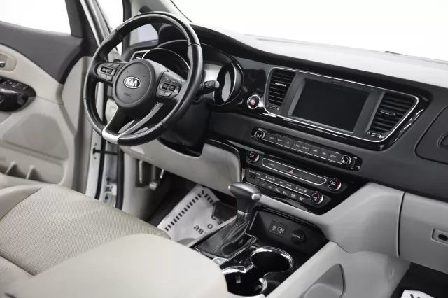 Kia Carnival 2015