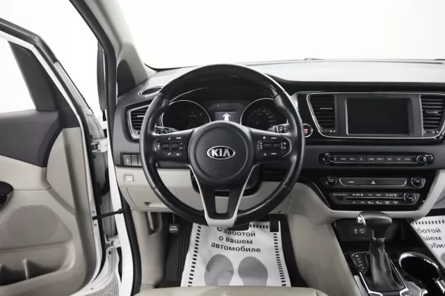 Kia Carnival 2015