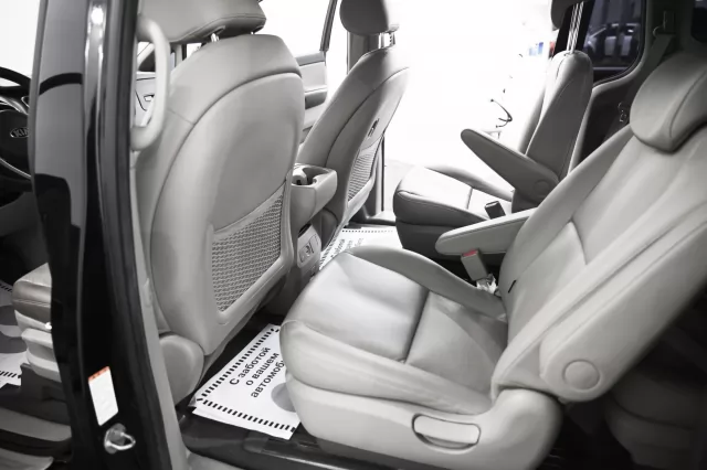 Kia Carnival 2015