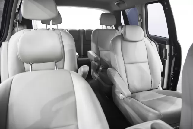 Kia Carnival 2015
