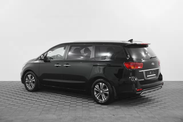 Kia Carnival 2015