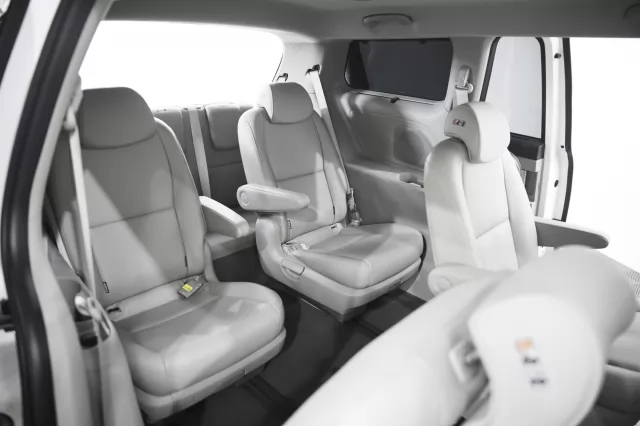 Kia Carnival 2014