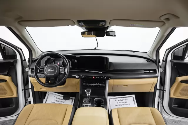 Kia Carnival 2021