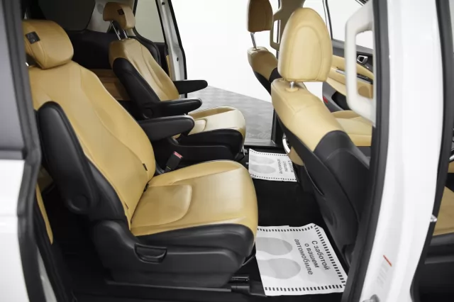 Kia Carnival 2021
