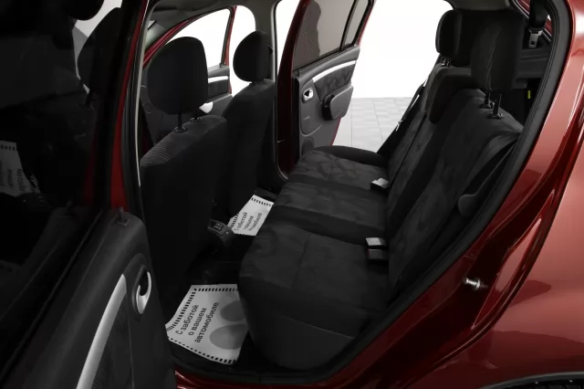 Renault Sandero 2012