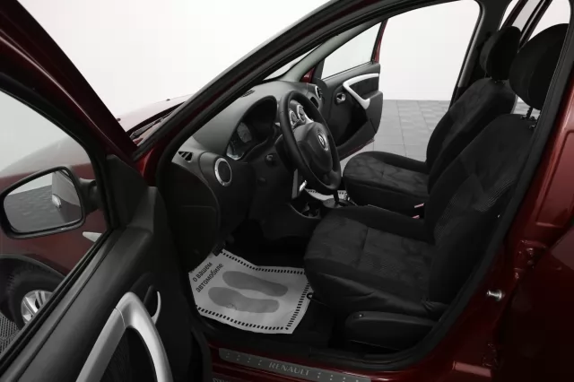 Renault Sandero 2012