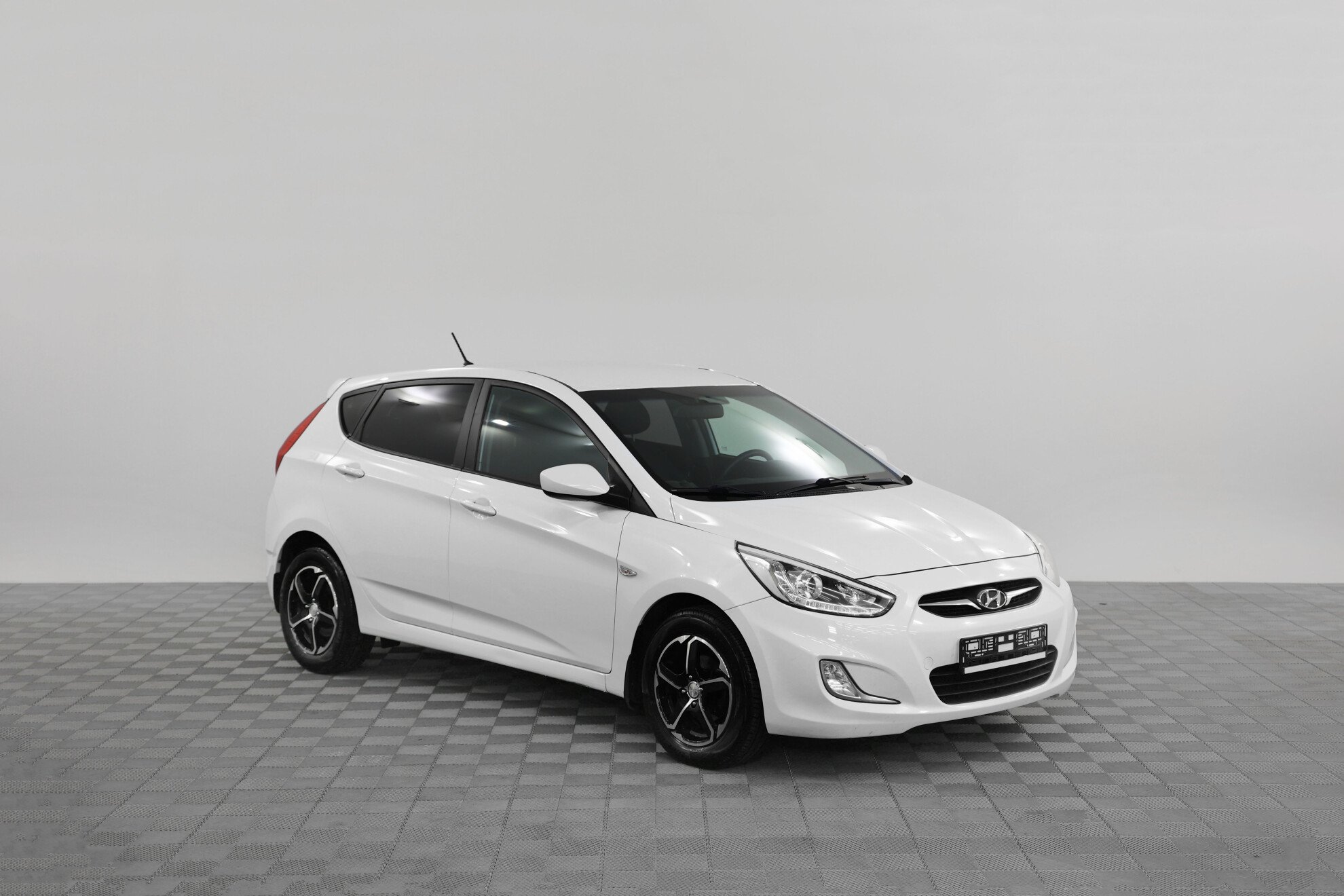 Hyundai Solaris 2014