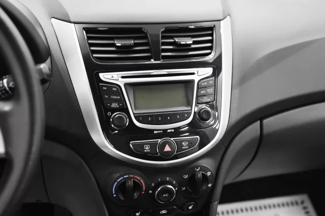 Hyundai Solaris 2014