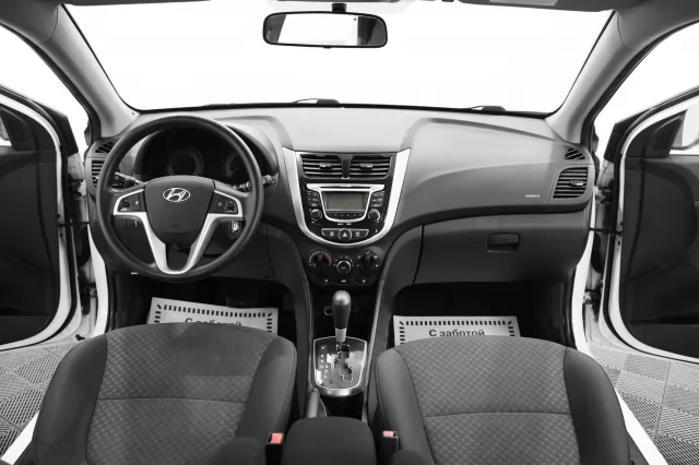 Hyundai Solaris 2014