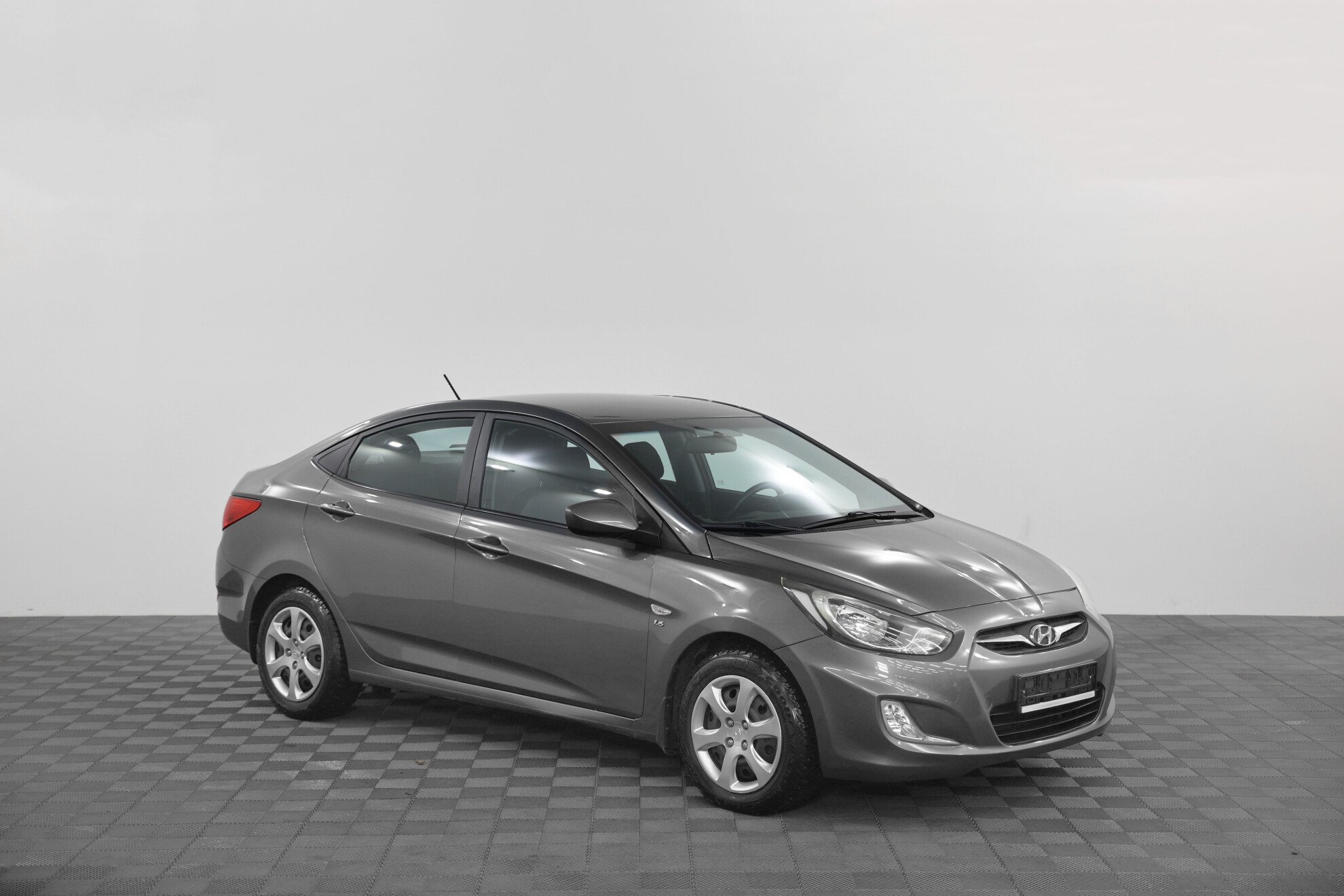 Hyundai Solaris 2014