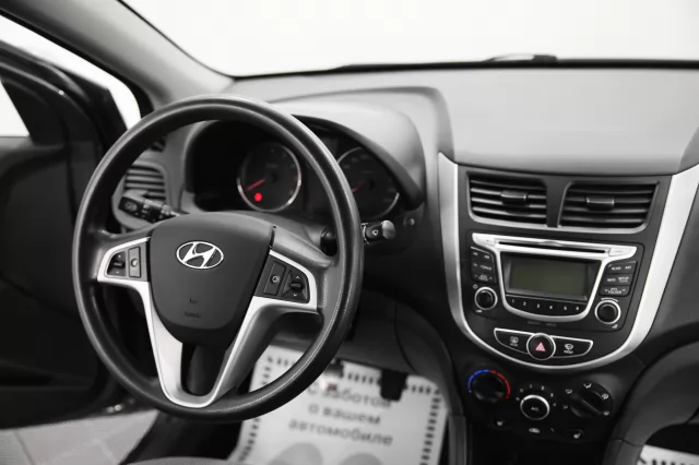 Hyundai Solaris 2014