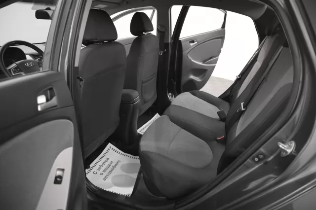 Hyundai Solaris 2014