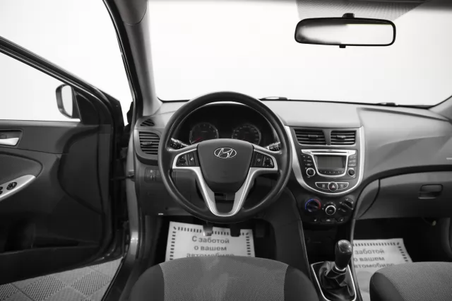 Hyundai Solaris 2014