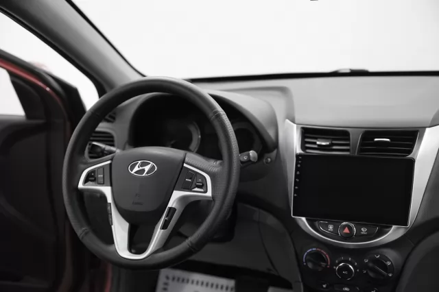 Hyundai Solaris 2014