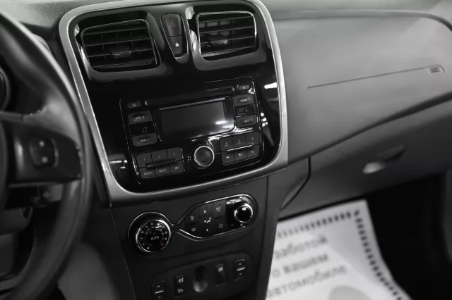 Renault Sandero 2016