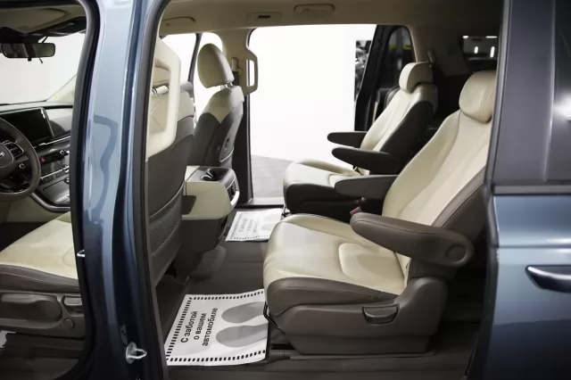 Kia Carnival 2021