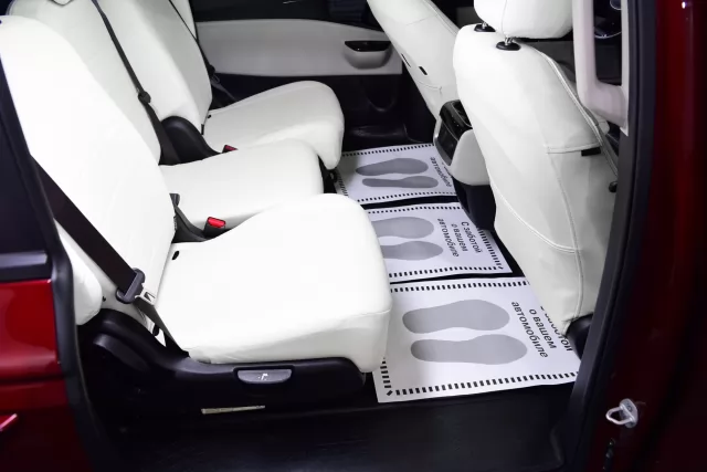 Kia Carnival 2021