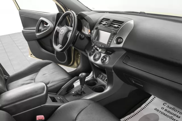 Toyota RAV4 2009