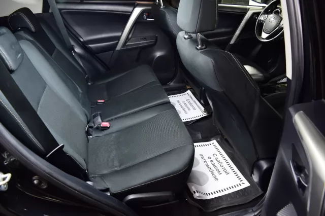 Toyota RAV4 2015