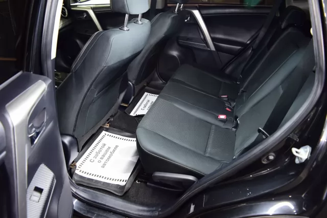Toyota RAV4 2015