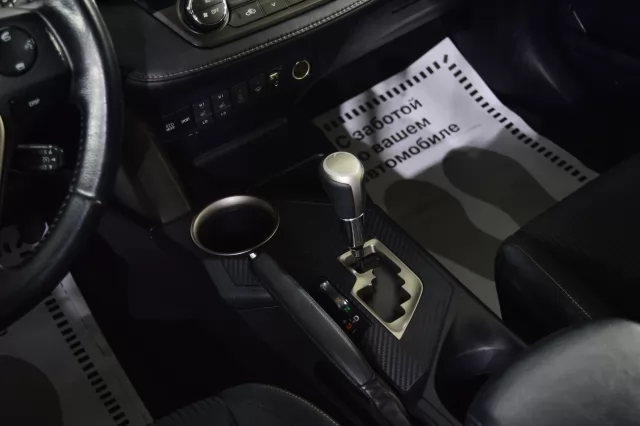 Toyota RAV4 2015