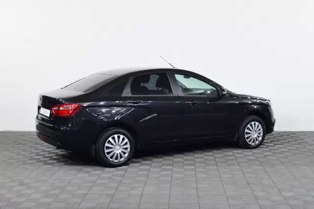 LADA Vesta 2015