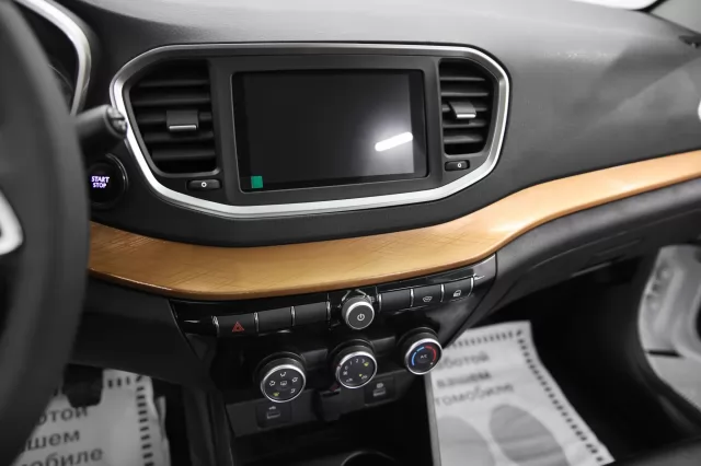 LADA Vesta 2023