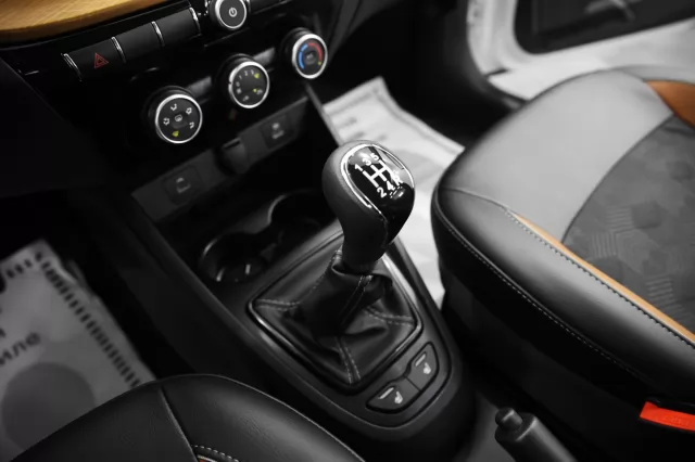 LADA Vesta 2023