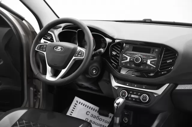 LADA Vesta 2015