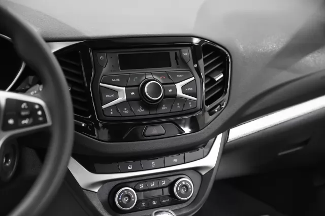 LADA Vesta 2015