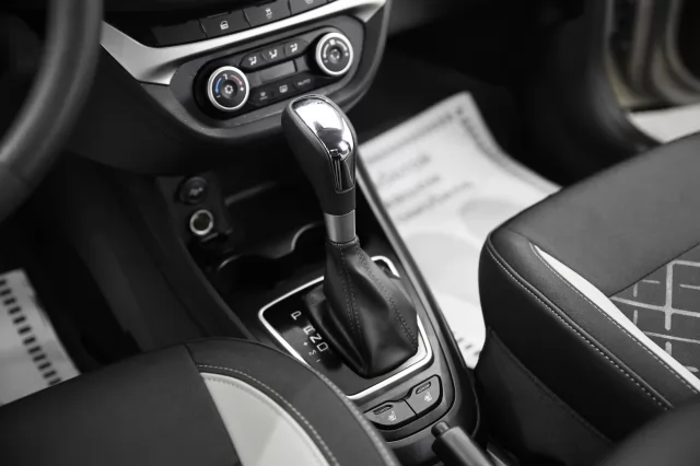 LADA Vesta 2015
