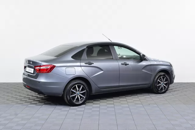 LADA Vesta 2015
