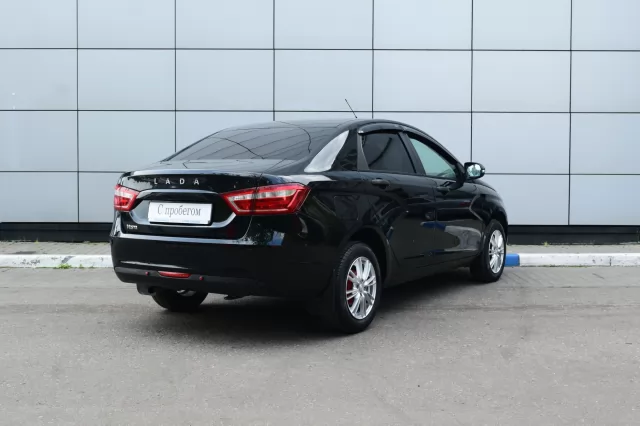 LADA Vesta 2015