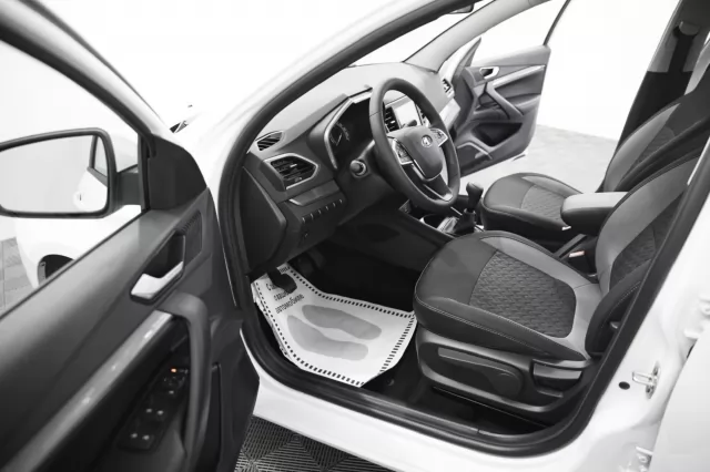 LADA Vesta 2023