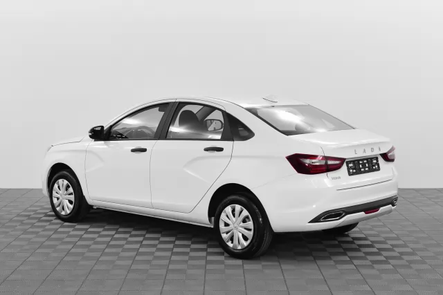 LADA Vesta 2023