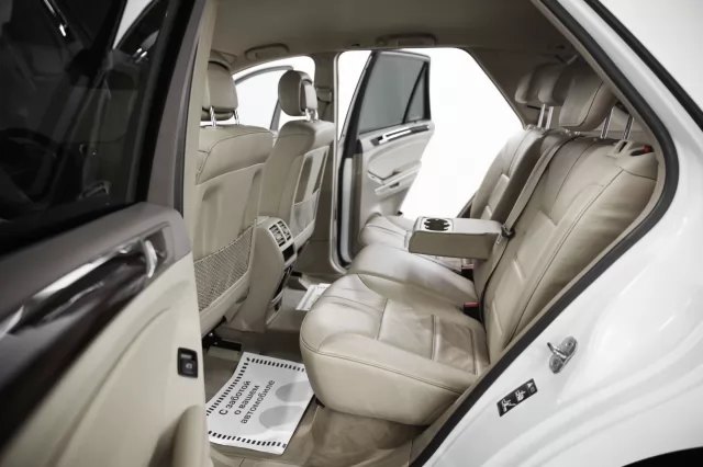 Mercedes-Benz M-Класс 2011