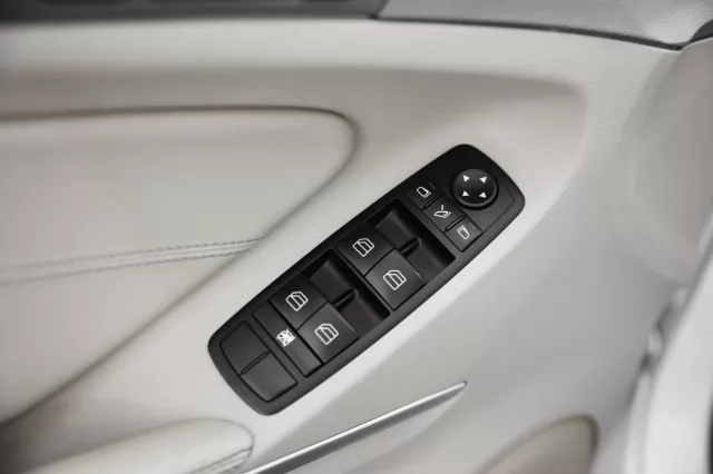 Mercedes-Benz M-Класс 2011