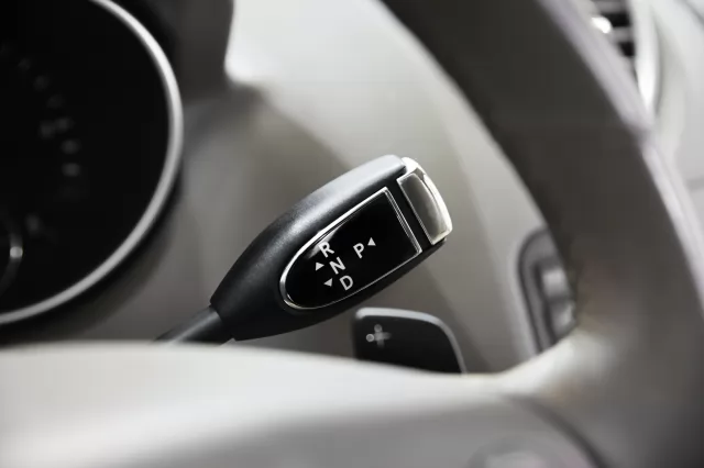 Mercedes-Benz M-Класс 2011
