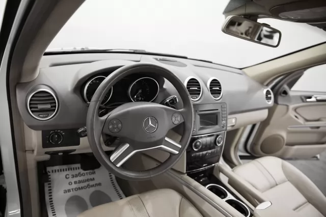 Mercedes-Benz M-Класс 2011