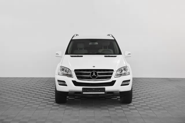 Mercedes-Benz M-Класс 2011